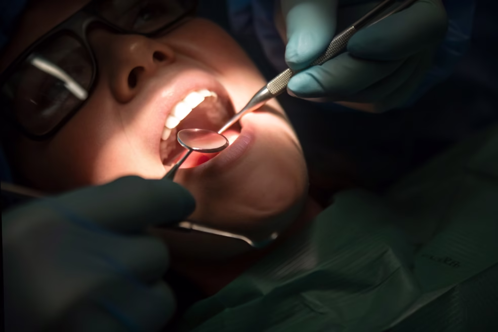 Dental Implants Price Guide (2025): Costs, Factors & Savings 1 dental implants price